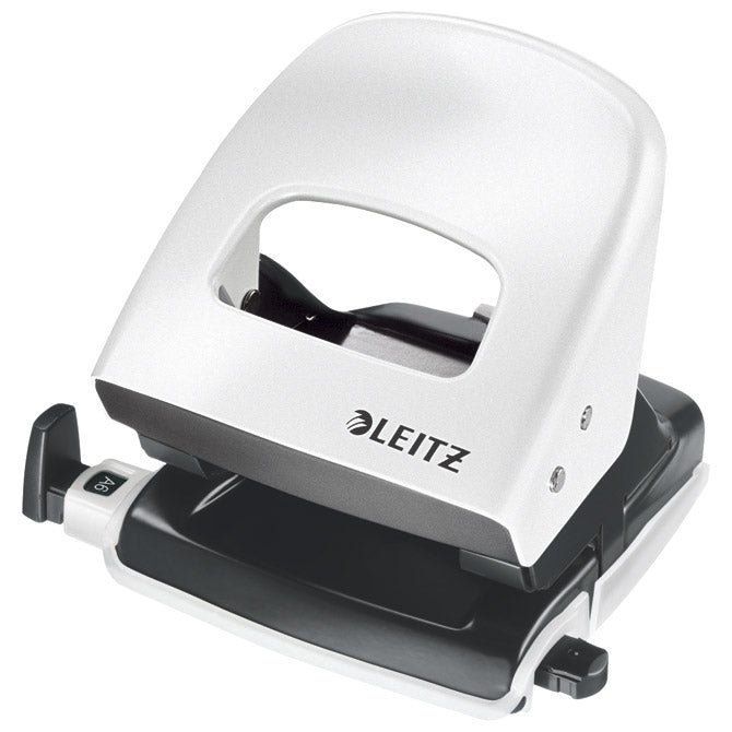 Bušač 2 rupe do  30 listova wow leitz 50082001 metalik bijeli blister