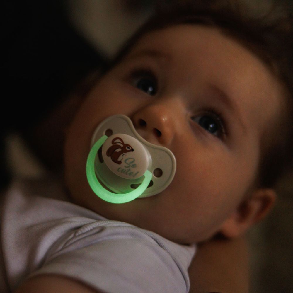 BabyOno Anatomska slikonska duda GLOW 6-18 mj, 2 kom