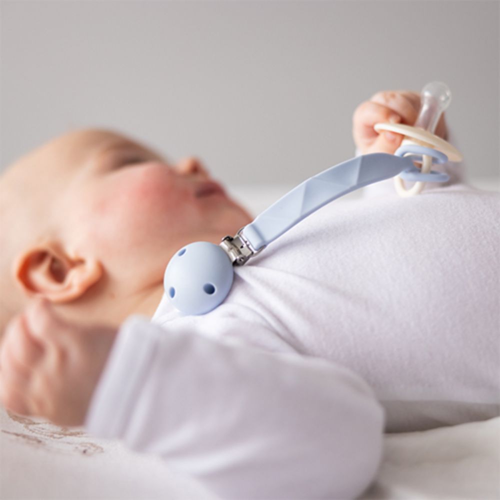 BabyOno Silikonski privjesak za dudu s kopčom - Plava