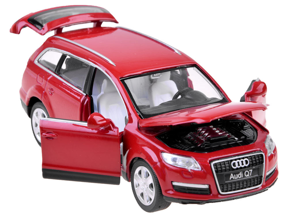 Metalni autić Audi Q7 (1:32)