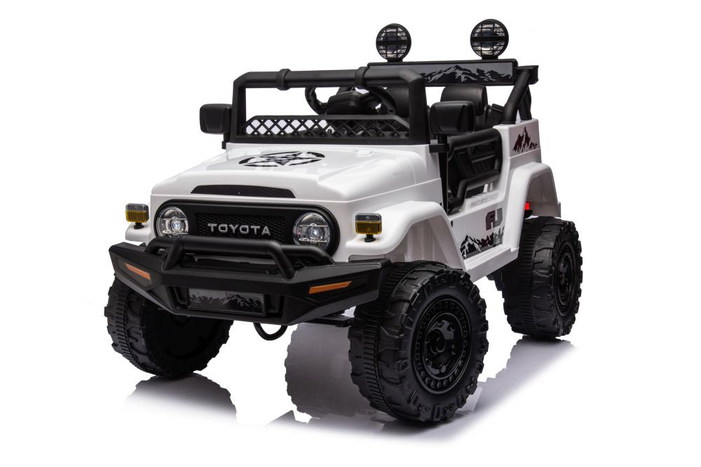 Licencirani auto na akumulator Toyota FJ White 4x4 - bijeli