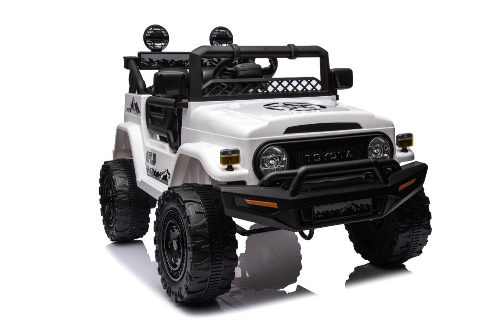 Licencirani auto na akumulator Toyota FJ White 4x4 - bijeli