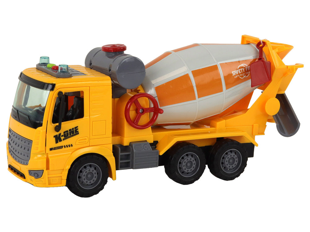 Kamion s mješalicom za beton 1:16 s rotirajućom funkcijom - žuto/bijeli