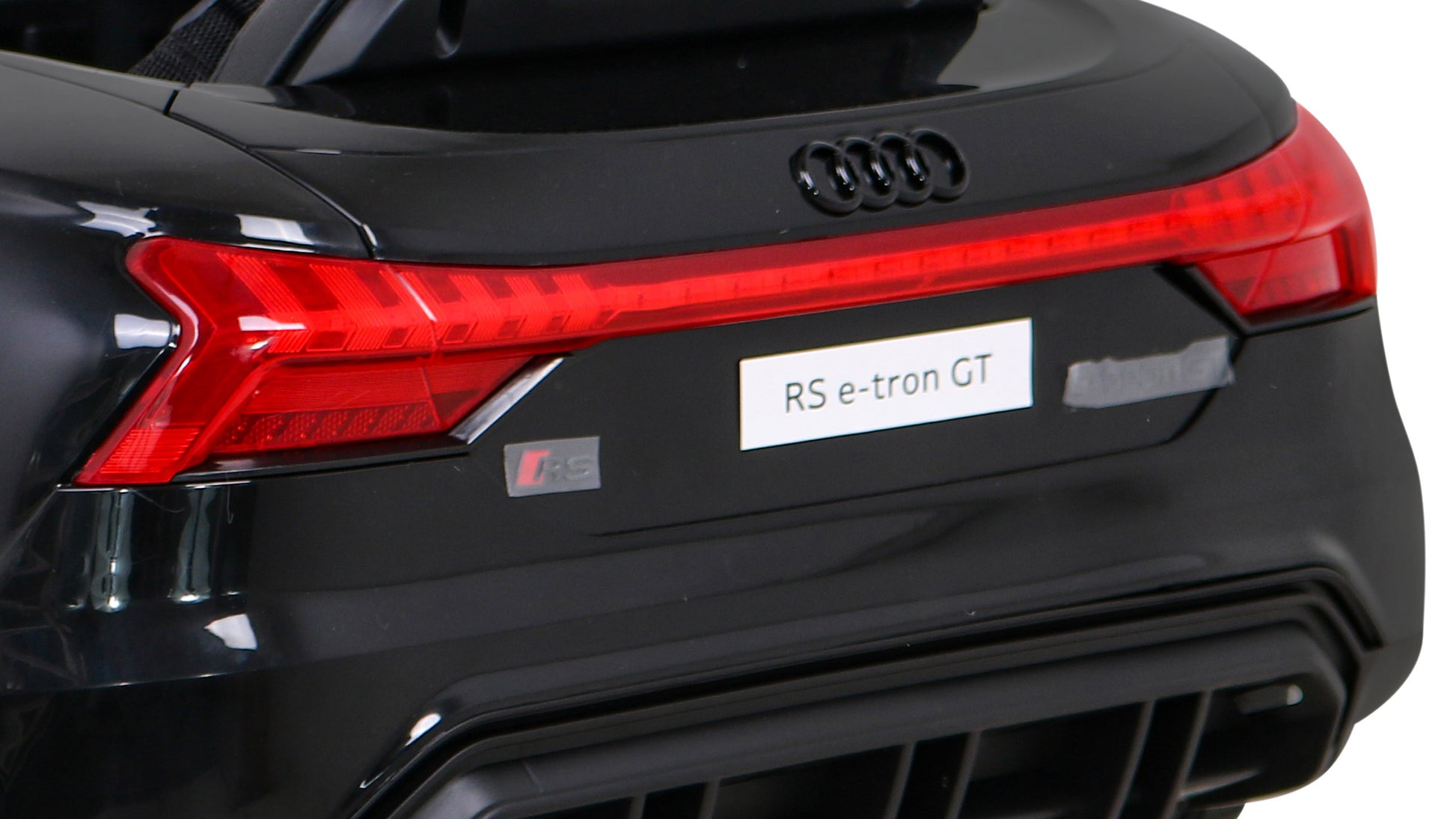 Licencirani auto na akumulator Audi RS E-Tron GT - crni
