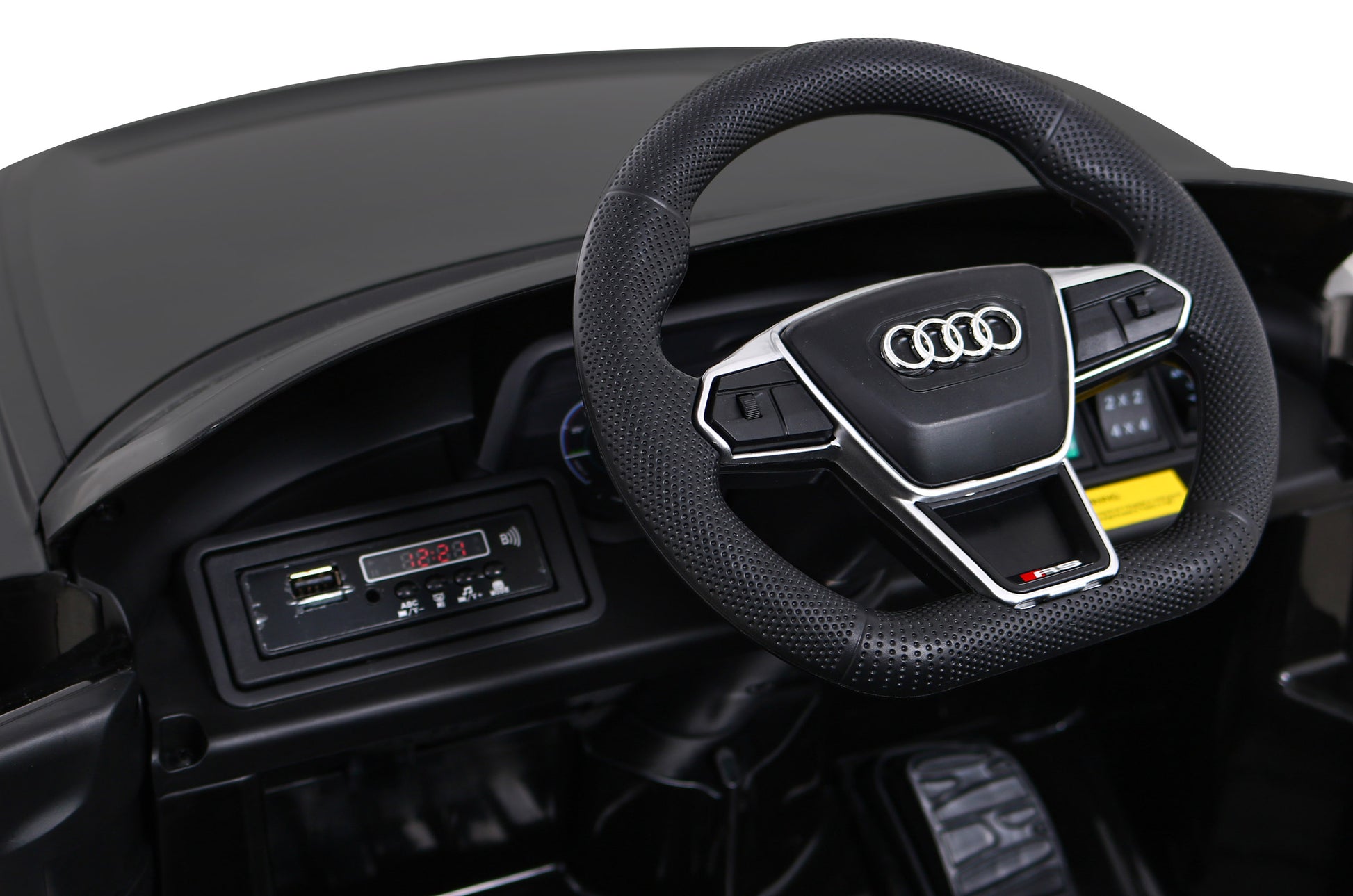 Licencirani auto na akumulator Audi RS E-Tron GT - crni