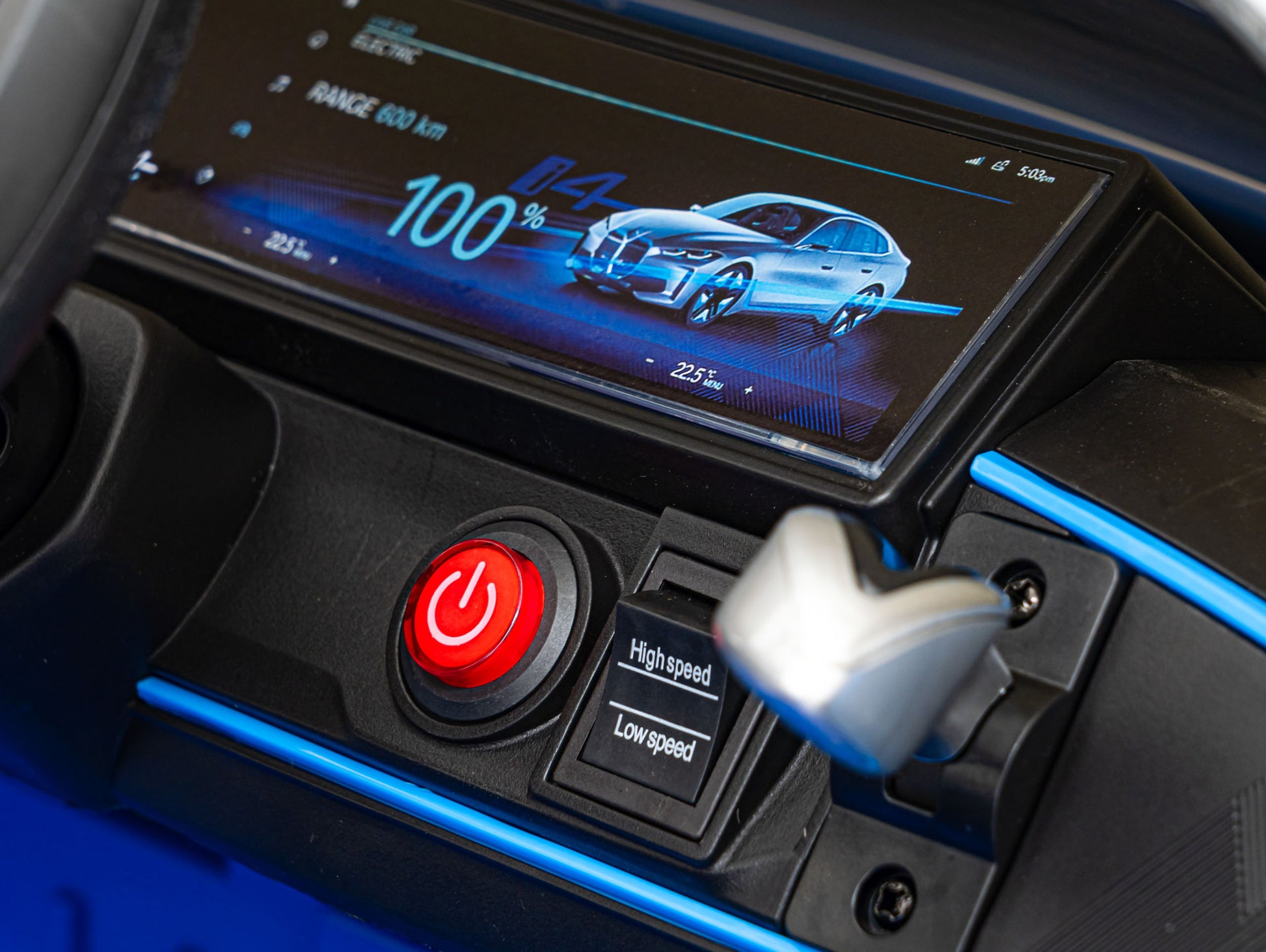 Licencirani auto na akumulator BMW I4 - plavi