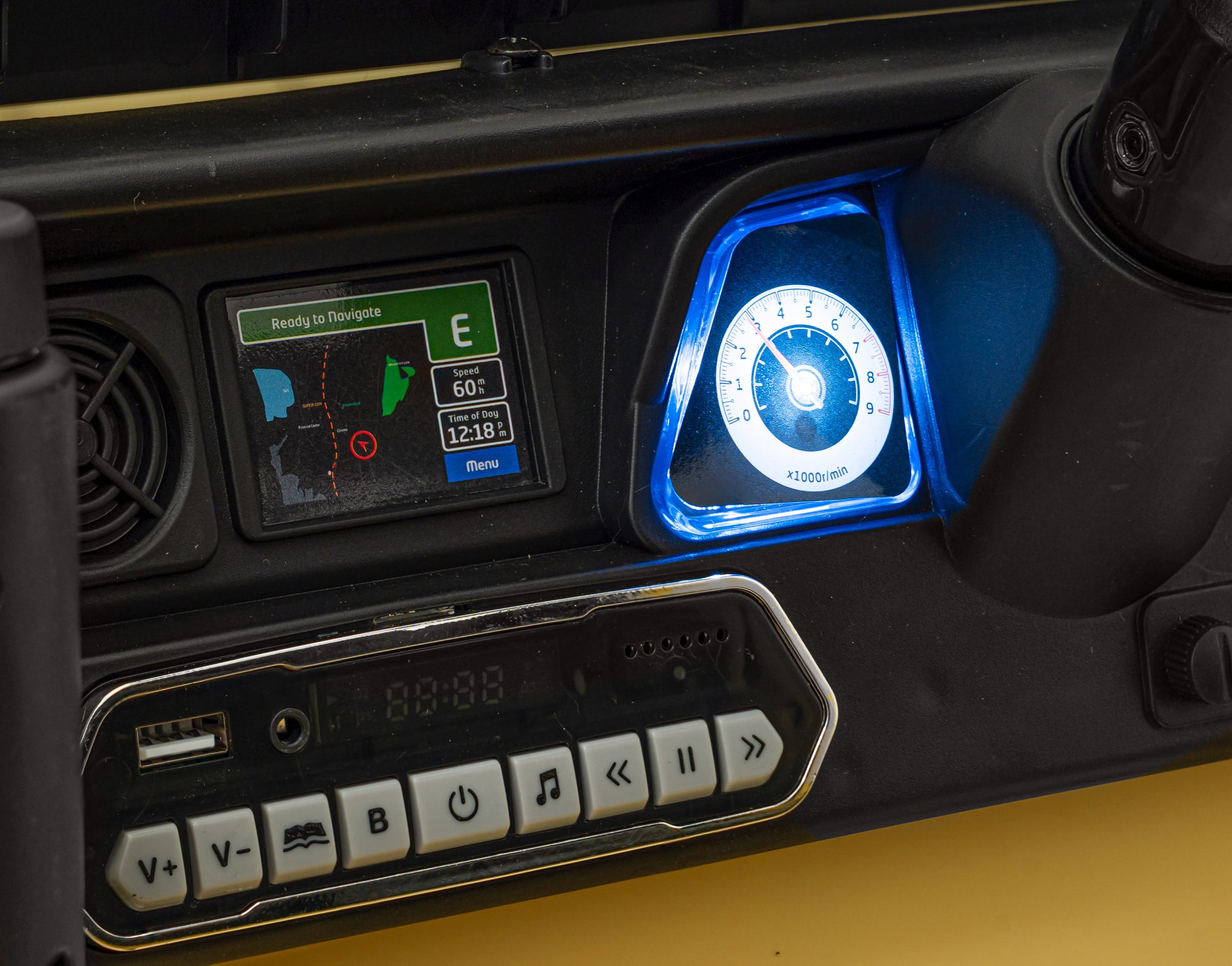 Licencirani auto na akumulator Toyota FJ Cruiser 4x4 - bež