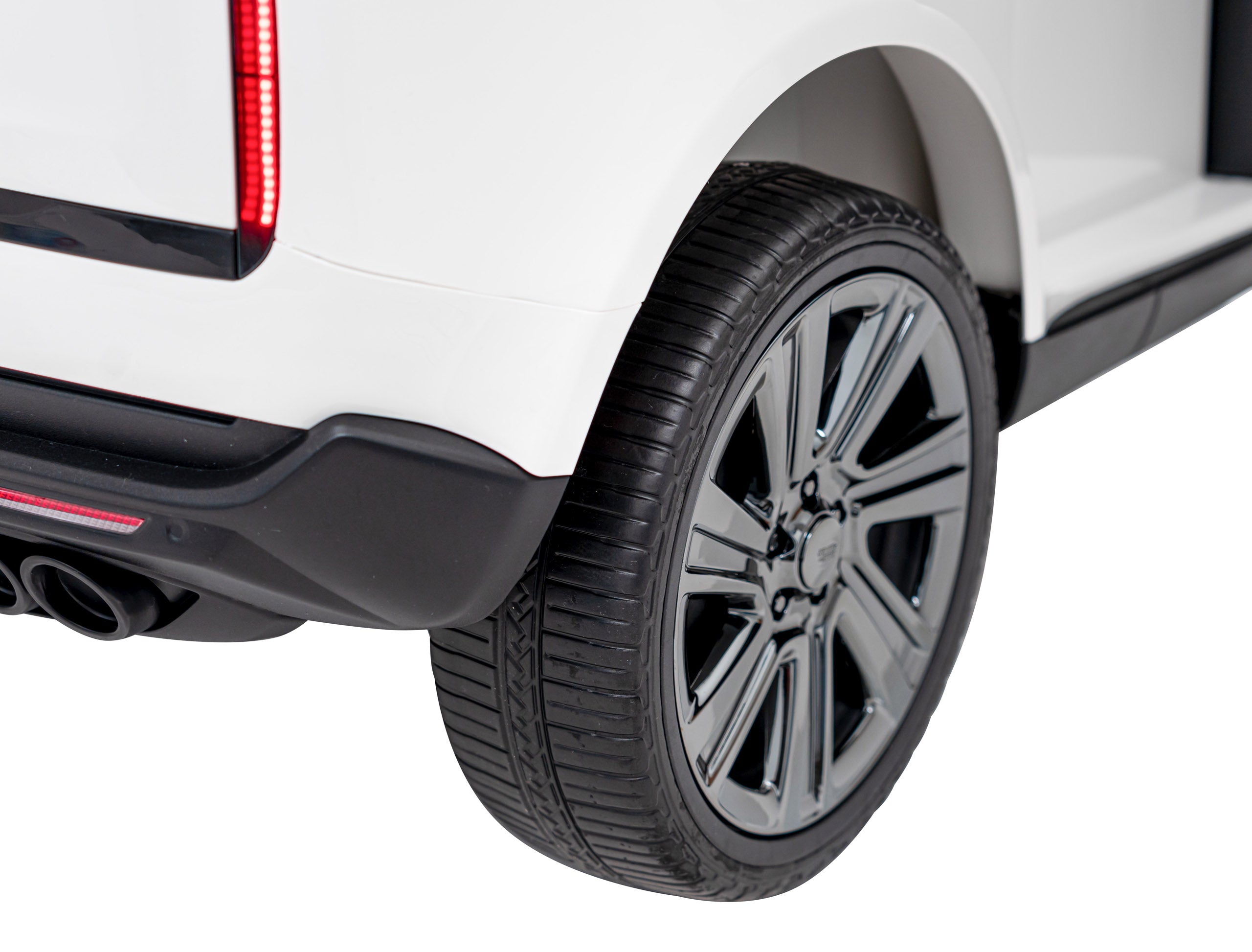 Licencirani auto na akumulator Range Rover SUV Lift - DVOSJED - bijeli