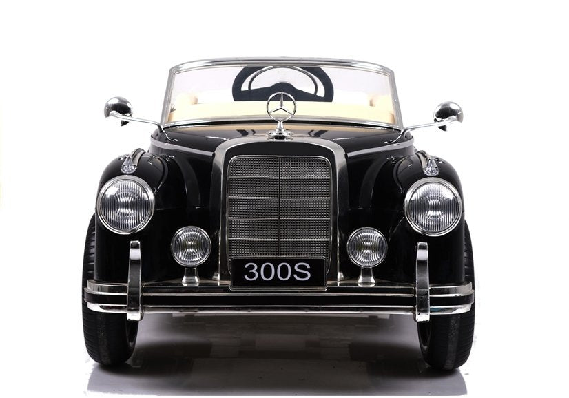 Licencirani auto na akumulator Mercedes 300S - crni/lakirani