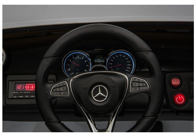 Licencirani auto na akumulator Mercedes GLC 63S QLS 4×4 – dvosjed – bijeli