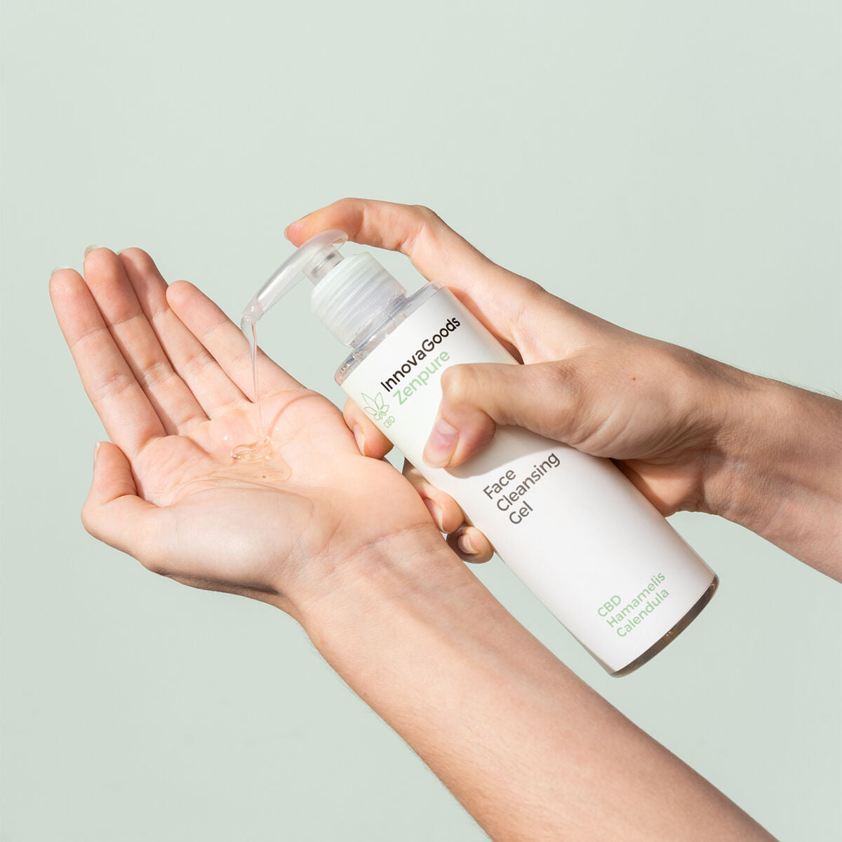 Paket električni čistač lica za mitesere i CBD gel za čišćenje lica Zenpure 200 ml InnovaGoods