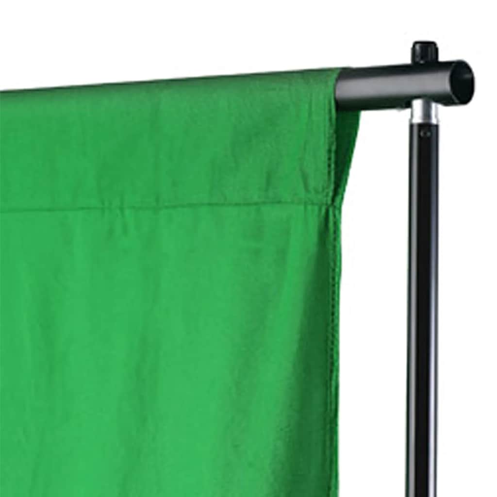 Fotografska oprema sa setom svjetala, pozadinom i reflektorom