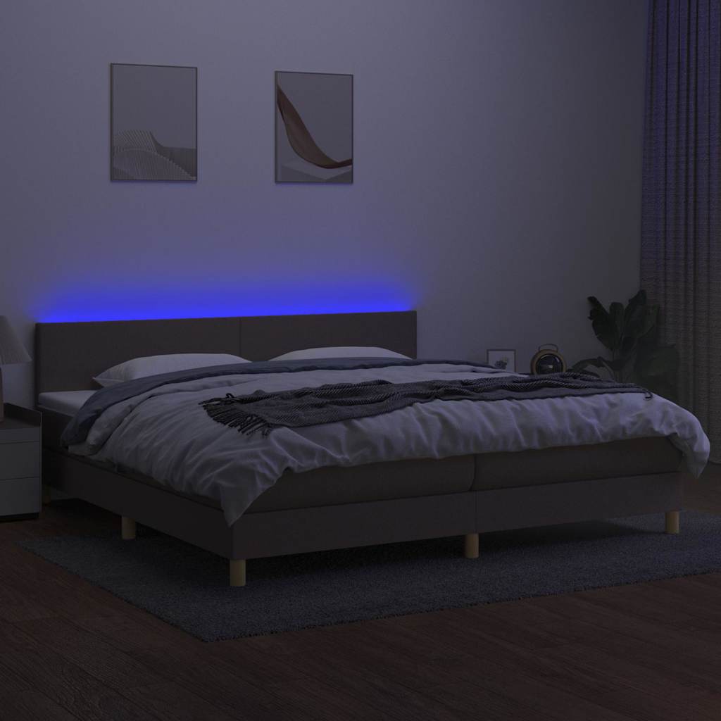 Krevet box spring s madracem LED smeđesivi 200x200 cm tkanina