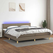 Krevet box spring s madracem LED smeđesivi 200x200 cm tkanina