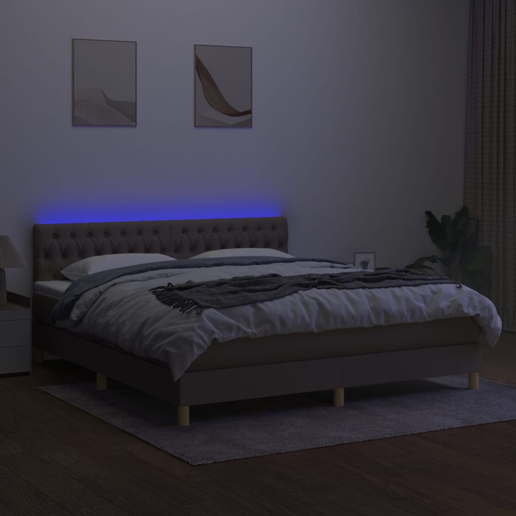 Krevet box spring s madracem LED smeđesivi 180x200 cm tkanina