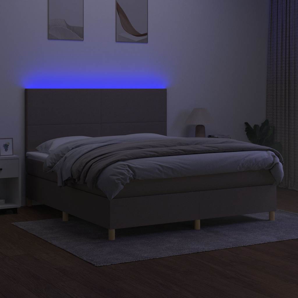 Krevet box spring s madracem LED smeđesivi 180x200 cm tkanina