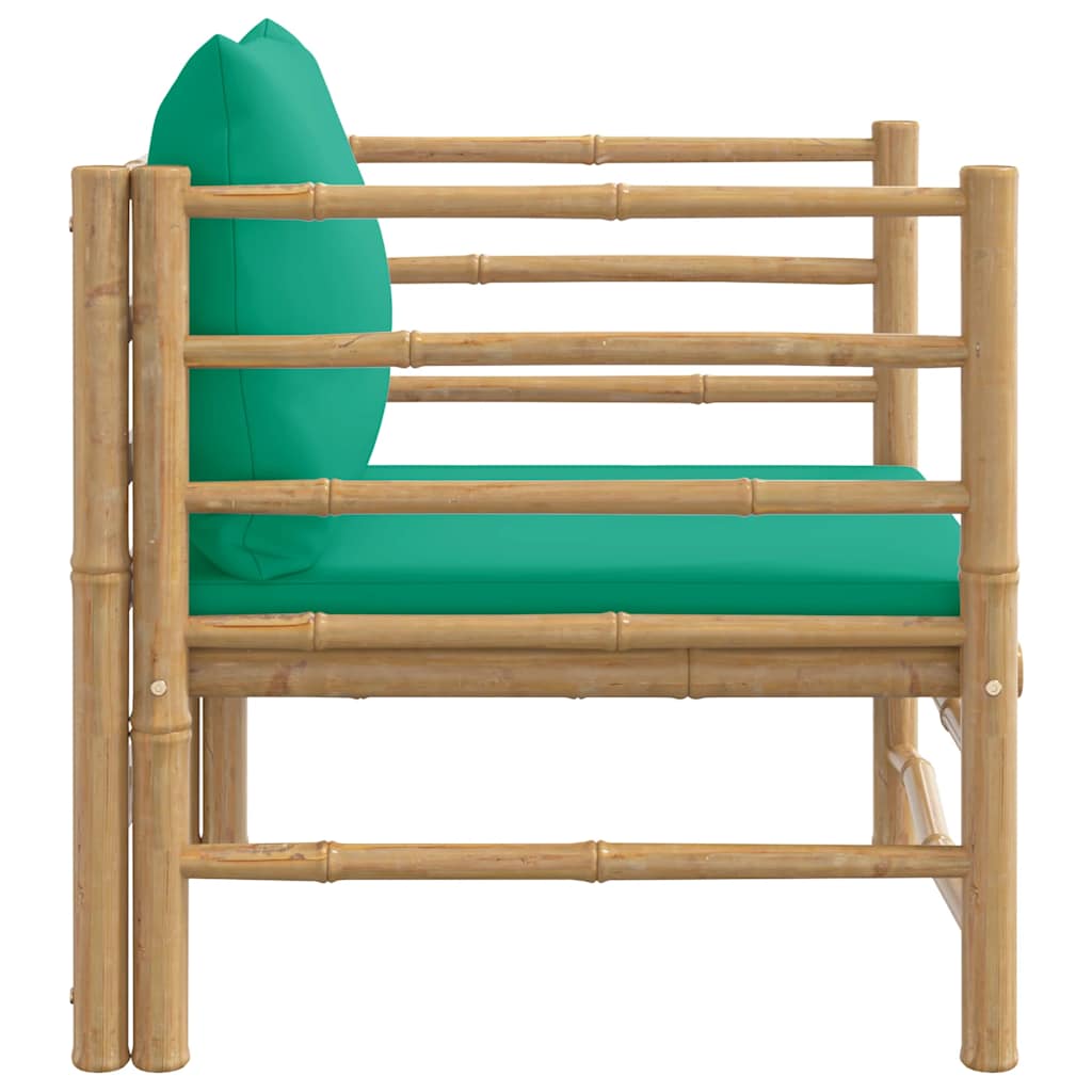 Vrtna sofa od bambusa sa zelenim jastucima