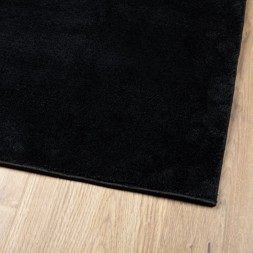 Tepih OVIEDO kratkih vlakana crni 120 x 120 cm