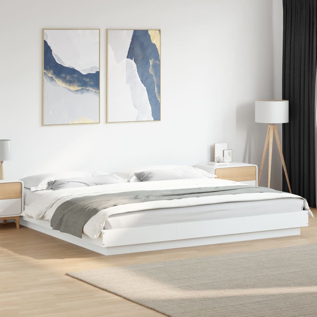 Okvir kreveta LED bijeli 200 x 200 cm konstruirano drvo