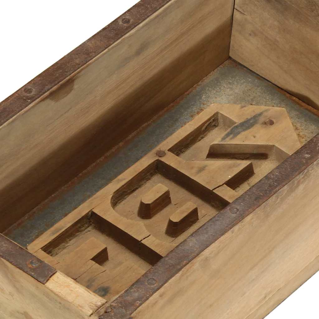 Pladanj 4 pcs Smeđa 57 x 15 x 9 cm Čvrsto drvo iz reciklaže