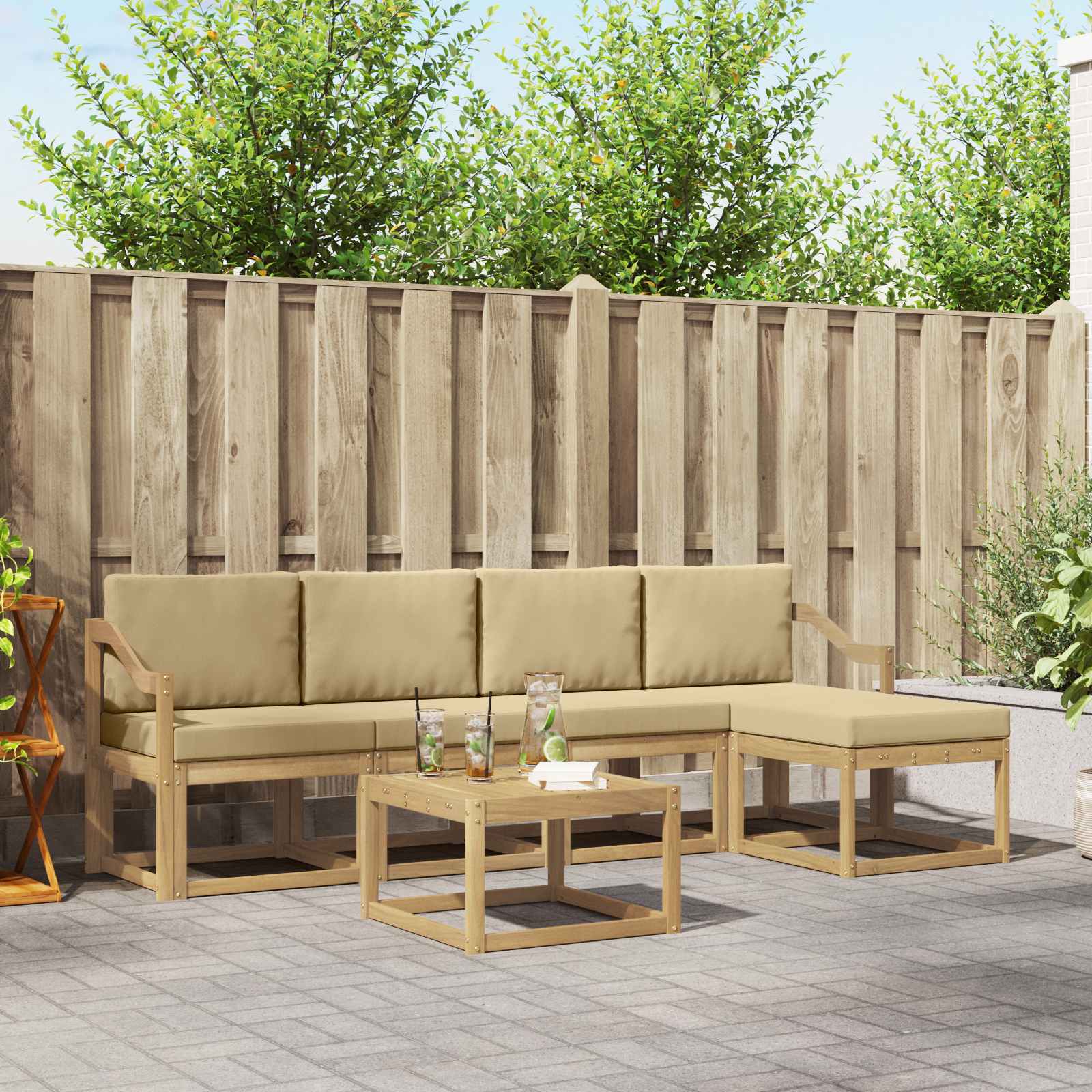 Set vanjskih sofa 6 kom. Bijela i bež