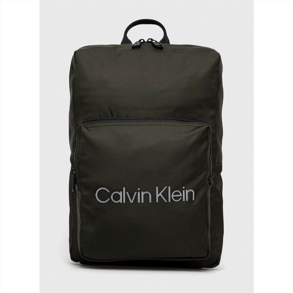 Ruksak — CALVIN KLEIN