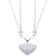 Ogrlice Magnet Heart - Srebrna KP26948