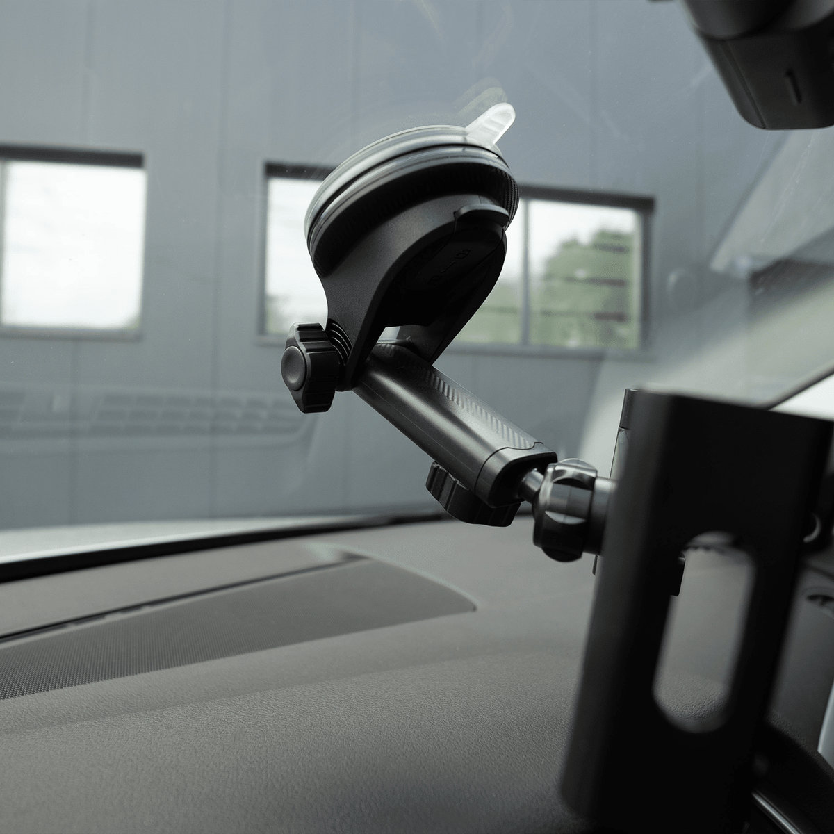 Auto držač za tablet za vjetrobransko staklo / armaturnu ploču Blavec crni