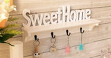 "Sweet Home" dekorativna zidna polica i vješalica za ključeve ili odjeću